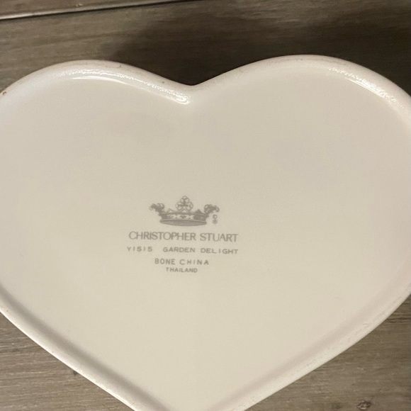 Vintage Garden Delight by Christopher Stuart Heart Shaped Bone China Trinket Box - Picture 5 of 8